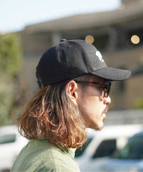THRASHER(スラッシャー)の「SANSKRIT Style SnapBack CAP/スラッシャー帽子(キャップ・メンズ・ブラック×ホワイト/ブラック×グレー・FREE)」の3枚目の写真