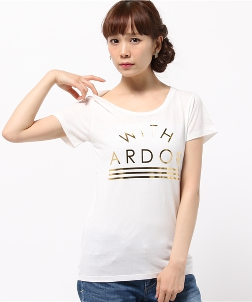 allureville（アルアバイル）の「箔プリントロゴTシャツ（T