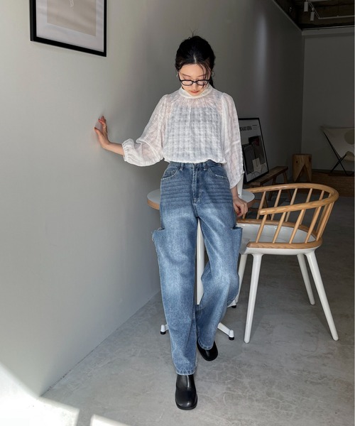 feepur(フェピュール)の「シアーチェックバルーンブラウス(シャツ/ブラウス・レディース・ブラック/オフホワイト/ネイビー・MEDIUM)」の4枚目の写真
