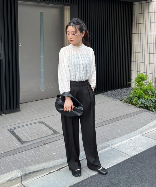 feepur(フェピュール)の「シアーチェックバルーンブラウス(シャツ/ブラウス・レディース・ブラック/オフホワイト/ネイビー・MEDIUM)」の11枚目の写真