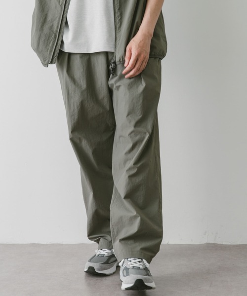 アーバンリサーチドアーズ ナイロンストレッチ 半袖 セットアップ L オリーブ ITEMS URBANRESEARCH（アイテムズ アーバンリサーチ）の