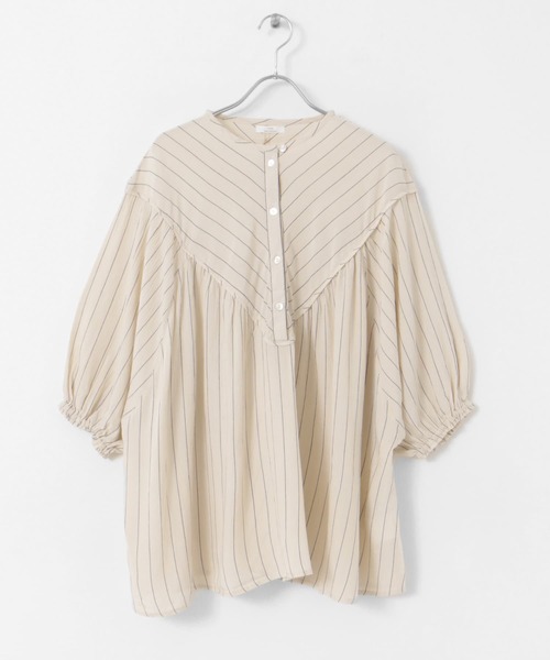 ITEMS URBANRESEARCH(アイテムズ アーバンリサーチ)の「ヨウリュウストライプギャザーブラウス(シャツ/ブラウス・レディース・オリーブ/チャコールグレー/ライトベージュ・FREE)」の14枚目の写真