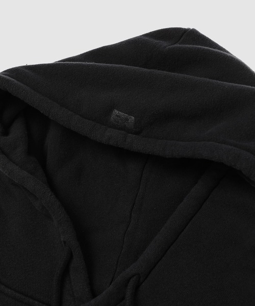 ERL（イーアールエル）の「UNISEX SWIRL PREMIUM FLEECE HOODIE