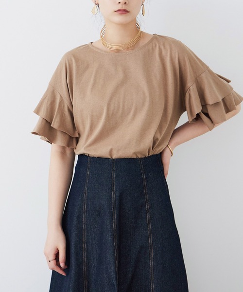 Fashion Letter(ファッションレター)の「大きいサイズ ダブルフリルスリーブ Tシャツ(Tシャツ/カットソー・レディース・ベージュ/カーキ/ブラウン系その他/ピンク系その他/ブラック・M~L/LL~3L/4L~5L)」の2枚目の写真