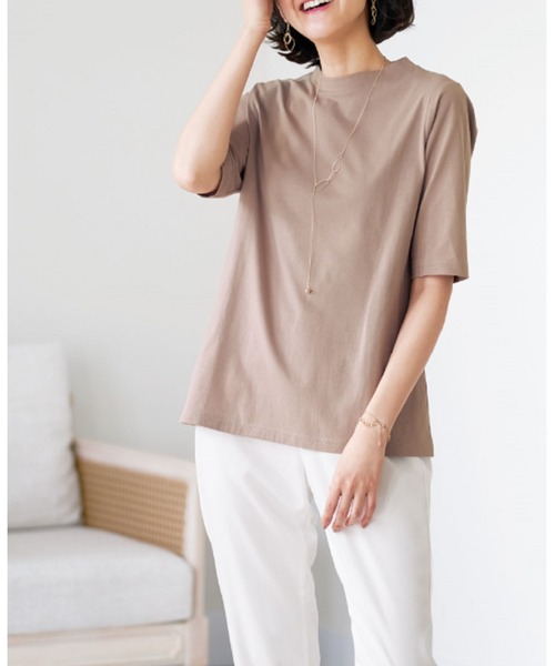 BELLUNA（ベルーナ）の「綿１００％　大人キレイ　抗菌防臭　汗ジミ対策　プチハイネックTシャツ（Tシャツ/カットソー・レディース・ブラック/サックスブルー/ブルーグレー/ブルーグリーン/ローズ/ターコイズブルー/インディゴブルー/モカ/コーラル/イエロー/チャコール/ライトグレー/ホワイト/サーモンピンク/ピンク・MEDIUM/LARGE/X-LARGE）」の14枚目の写真
