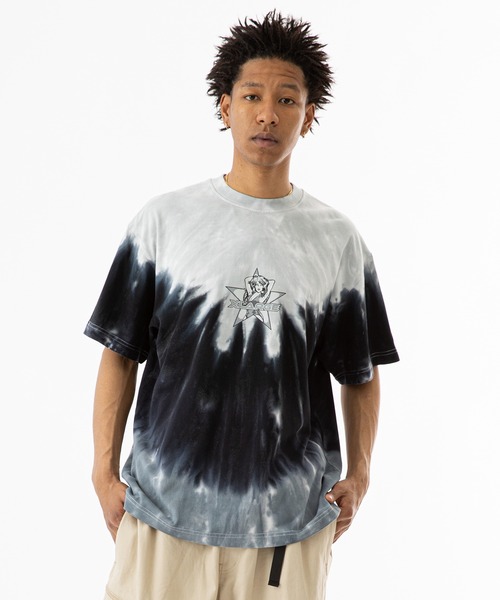 XLARGE(エクストララージ)の「STAR REAL WOMAN S/S TEE(Tシャツ/カットソー・メンズ・ブルー/ブラック/レッド・S/M/L/XL)」の20枚目の写真