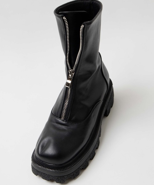 WEGO(ウィゴー)の「WEGO/フロントZIPショートブーツ(ブーツ・レディース・ブラック/オフホワイト・MEDIUM/LARGE)」の5枚目の写真
