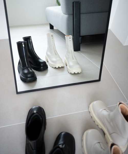 WEGO(ウィゴー)の「WEGO/フロントZIPショートブーツ(ブーツ・レディース・ブラック/オフホワイト・MEDIUM/LARGE)」の17枚目の写真