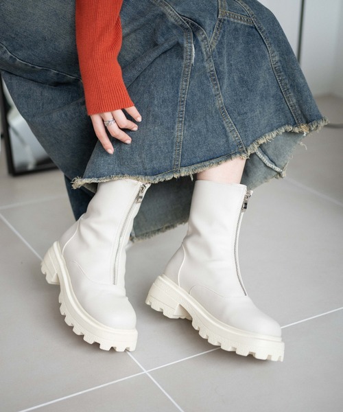 WEGO(ウィゴー)の「WEGO/フロントZIPショートブーツ(ブーツ・レディース・ブラック/オフホワイト・MEDIUM/LARGE)」の13枚目の写真