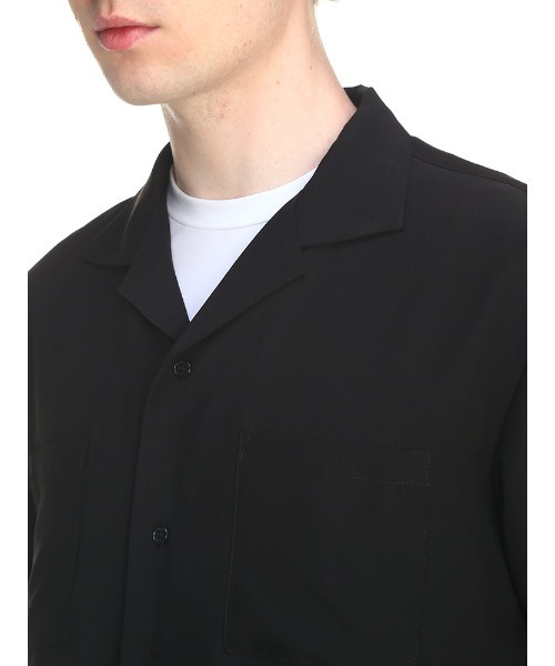 1piu1uguale3 RELAX(ウノピュウノウグァーレトレリラックス)の「1PIU1UGUALE3 RELAX (ウノ ピュ ウノ ウグァーレ トレ リラックス)開襟 半袖 シャツ(シャツ/ブラウス・メンズ・ブラック・XL/S/L/2XL/M)」の2枚目の写真