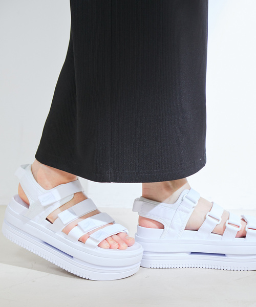 【セール】【追加】【NIKE】 ウィメンズアイコンクラシックサンダル【WEB限定】（サンダル）｜NIKE（ナイキ）