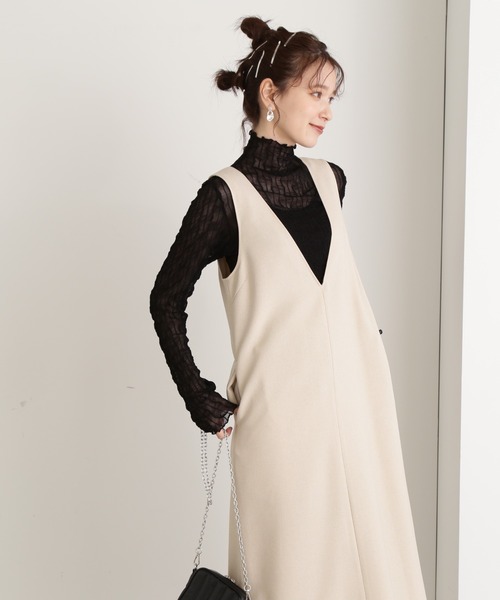 N.(N. Natural Beauty Basic)(エヌエヌナチュラルビューティーベーシック)の「【S Size Line】◆Vネックジャンパースカート(ジャンパースカート・レディース・ブラック/ブラウン/オフホワイト・SMALL/MEDIUM)」の4枚目の写真