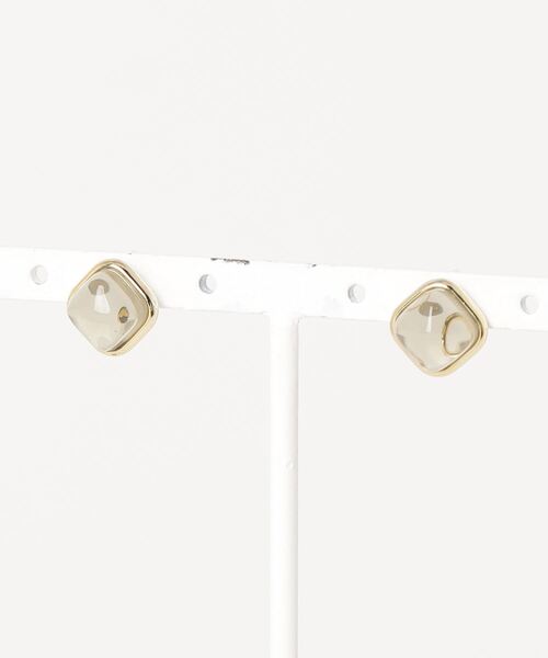 itam（アイタム）の「【itam】アイタム/ カラーストーン スクエアノンホールピアス/ 金属アレルギー対応（イヤリング・レディース・グレー/ブルー/ベージュ/イエロー/グリーン・FREE）」の13枚目の写真