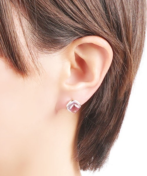 itam（アイタム）の「【itam】アイタム/ カラーストーン スクエアノンホールピアス/ 金属アレルギー対応（イヤリング・レディース・グレー/ブルー/ベージュ/イエロー/グリーン・FREE）」の8枚目の写真