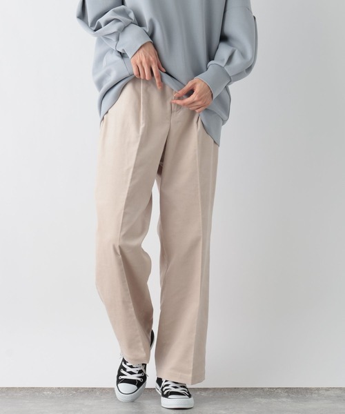 GLOBAL WORK(グローバルワーク)の「ウツクシルエットコーデュロイワイドパンツ/906752(その他パンツ・レディース・モカ/グレイッシュベージュ/スミクロ・MEDIUM/LARGE/SMALL)」の16枚目の写真
