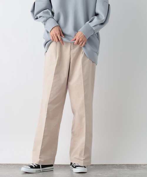 GLOBAL WORK(グローバルワーク)の「ウツクシルエットコーデュロイワイドパンツ/906752(その他パンツ・レディース・モカ/グレイッシュベージュ/スミクロ・MEDIUM/LARGE/SMALL)」の17枚目の写真