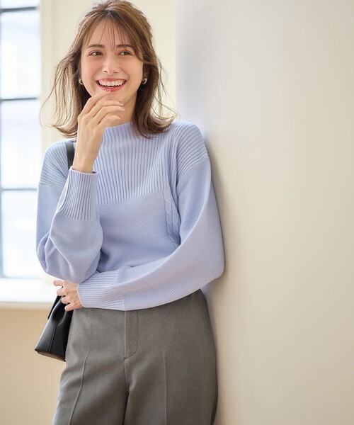 ANY SIS（エニィスィス）の「【洗える】スフレボトルネック ニット（ニット/セーター・レディース・ネイビー系/ライトグリーン系/ライトグレー系/アイボリー系/ピンク系/スカイブルー系・2）」の4枚目の写真