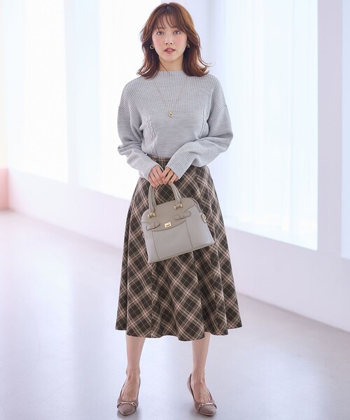 ANY SIS（エニィスィス）の「【洗える】スフレボトルネック ニット（ニット/セーター・レディース・ネイビー系/ライトグリーン系/ライトグレー系/アイボリー系/ピンク系/スカイブルー系・2）」の12枚目の写真