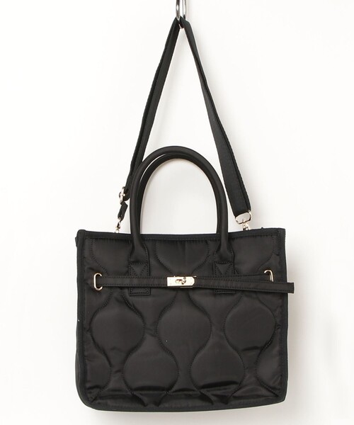 fredy emue（フレディエミュ）の「テープショルダーキルティングトートバッグ（トートバッグ・レディース・ベージュ/ブラック・FREE）」の5枚目の写真