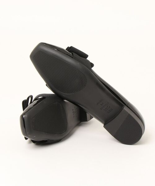 ALPHA CUBIC（アルファーキュビック）の「【made in Japan】軽量スクエアトゥリボンローファー（ローファー・レディース・ダークベージュ/ブラック・23.0cm/23.5cm/22.5cm/24.0cm/24.5cm）」の4枚目の写真