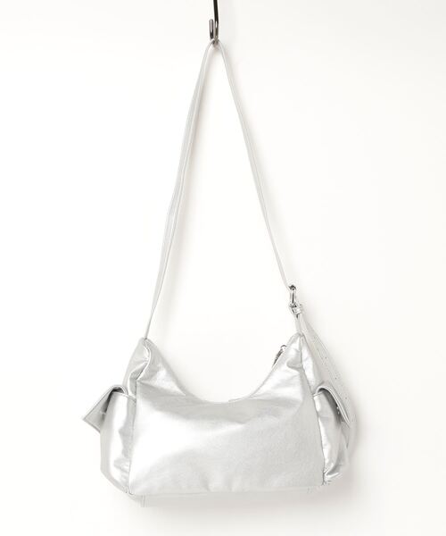 SHAGGIE(シャギー)の「メタリックアウトポケットショルダーバッグ(ショルダーバッグ・レディース・ブラウン/ブラック/シルバー・FREE)」の17枚目の写真