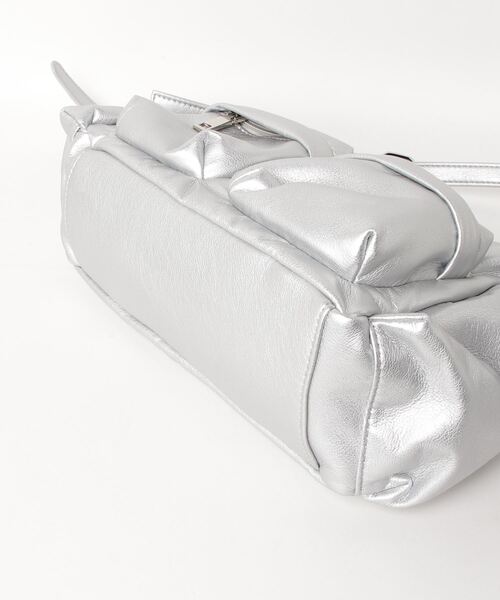 SHAGGIE(シャギー)の「メタリックアウトポケットショルダーバッグ(ショルダーバッグ・レディース・ブラウン/ブラック/シルバー・FREE)」の18枚目の写真