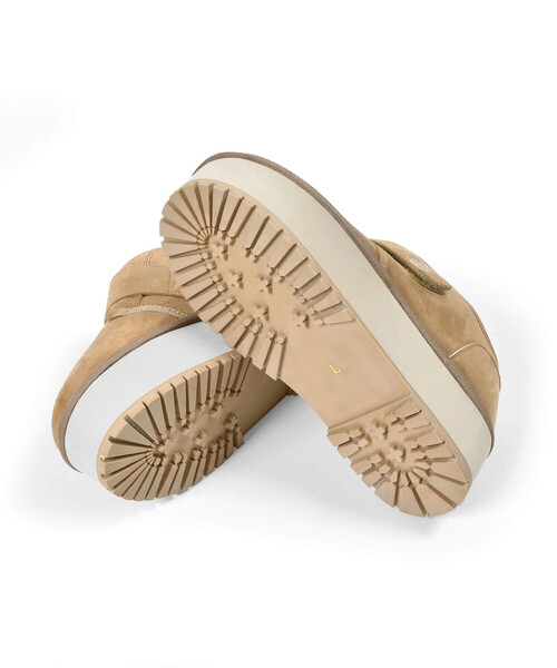 ZIDDY（ジディ）の「【 ニコ☆プチ 掲載 】厚底ムートンブーツ(21~24cm)（ブーツ・キッズ・ベージュ/ブラック・24.0cm/23.0cm/22.0cm/21.0cm）」の5枚目の写真