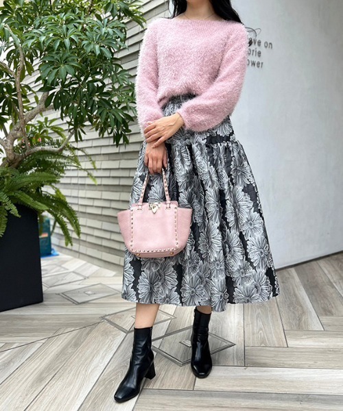 MODE ROBE（モードローブ）の「ボートネックシャギーニット（ニット/セーター・レディース・ホワイト/ブラック/グレー/ピンク・FREE）」の5枚目の写真