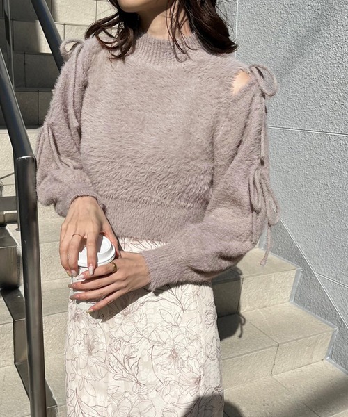 one after another NICE CLAUP（ワンアフターアナザーナイスクラップ）の「肩あきマルチウェイ/あざとフェザーリボンニット（ニット/セーター・レディース・ブラック/ライトグレー/モカ/オフホワイト・FREE）」の19枚目の写真