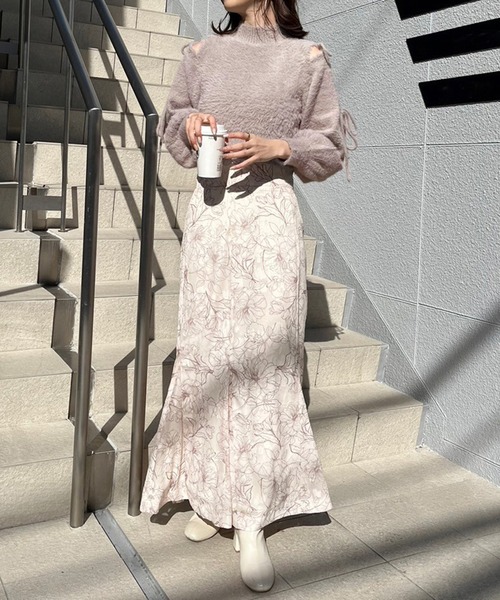 one after another NICE CLAUP（ワンアフターアナザーナイスクラップ）の「肩あきマルチウェイ/あざとフェザーリボンニット（ニット/セーター・レディース・ブラック/ライトグレー/モカ/オフホワイト・FREE）」の21枚目の写真