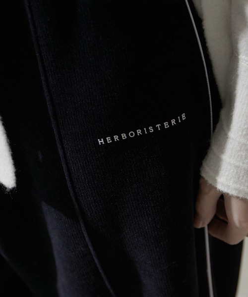 SALON adam et rope'（サロン アダム エ ロペ）の「トラックパンツ -CreamyCotton /クリーミーコットン-（その他パンツ・レディース・ライトグレー/ホワイト/ブラック系その他/ブルー系その他4・FREE）」の12枚目の写真