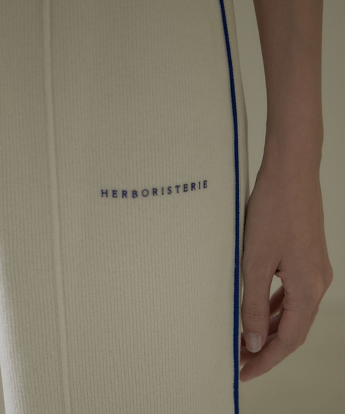 SALON adam et rope'（サロン アダム エ ロペ）の「トラックパンツ -CreamyCotton /クリーミーコットン-（その他パンツ・レディース・ライトグレー/ホワイト/ブラック系その他/ブルー系その他4・FREE）」の21枚目の写真