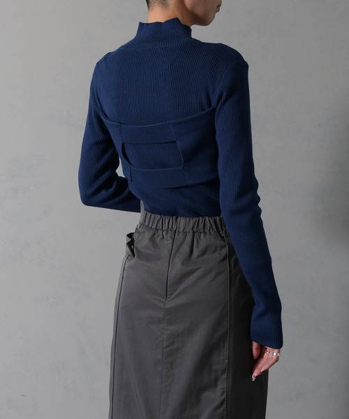 &g'aime(アンジェム)の「【&g’aime】ビスチェドッキングリブニットトップス(ニット/セーター・レディース・グレイッシュベージュ/ブラック/ブルー・FREE)」の15枚目の写真