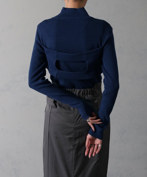 &g'aime(アンジェム)の「【&g’aime】ビスチェドッキングリブニットトップス(ニット/セーター・レディース・グレイッシュベージュ/ブラック/ブルー・FREE)」の18枚目の写真