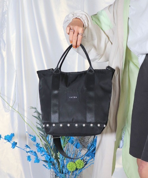 OUR ナイロントートバッグ　M グレイパール ナイロンパール付きトートバッグ OUR ナイロントートバッグ M グレイ