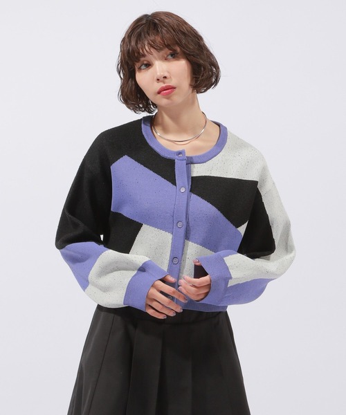 PAGEBOY（ページボーイ）の「カラーブロックショートカーディガン（カーディガン/ボレロ・レディース・オフホワイト/ブラック系その他/ブラック・FREE）」の3枚目の写真