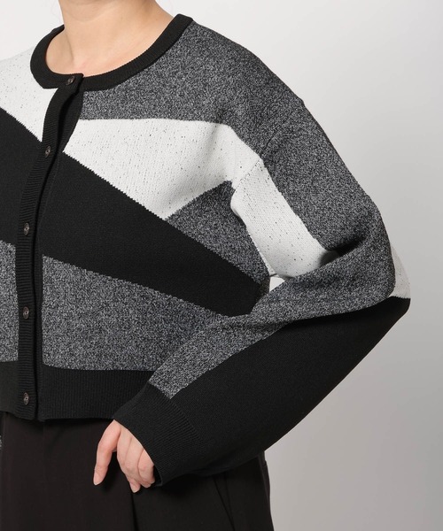 PAGEBOY（ページボーイ）の「カラーブロックショートカーディガン（カーディガン/ボレロ・レディース・オフホワイト/ブラック系その他/ブラック・FREE）」の13枚目の写真
