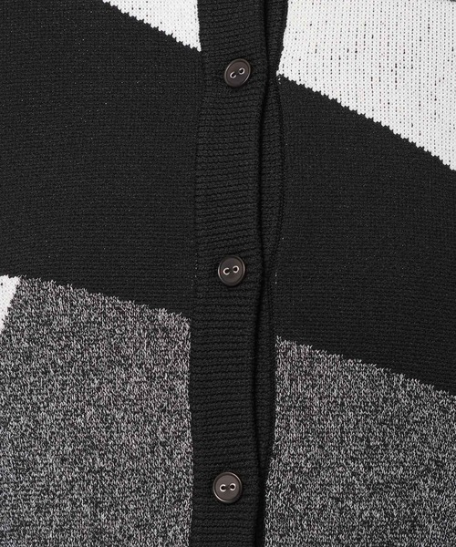 PAGEBOY（ページボーイ）の「カラーブロックショートカーディガン（カーディガン/ボレロ・レディース・オフホワイト/ブラック系その他/ブラック・FREE）」の7枚目の写真