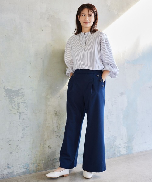 Elura（エルーラ）の「アイロンいらず袖コンブラウス（シャツ/ブラウス・レディース・ホワイト/ホワイト系その他5/ライトブルー・LARGE/MEDIUM）」の6枚目の写真