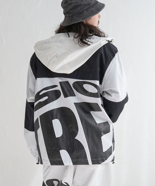 VENCEEXCHANGE(ヴァンスエクスチェンジ)の「VISION STREET WEAR ヴィジョンストリートウェア フードナイロンジャケット(ナイロンジャケット・メンズ・ホワイト/レッド/ブラック・LL/M/L)」の9枚目の写真