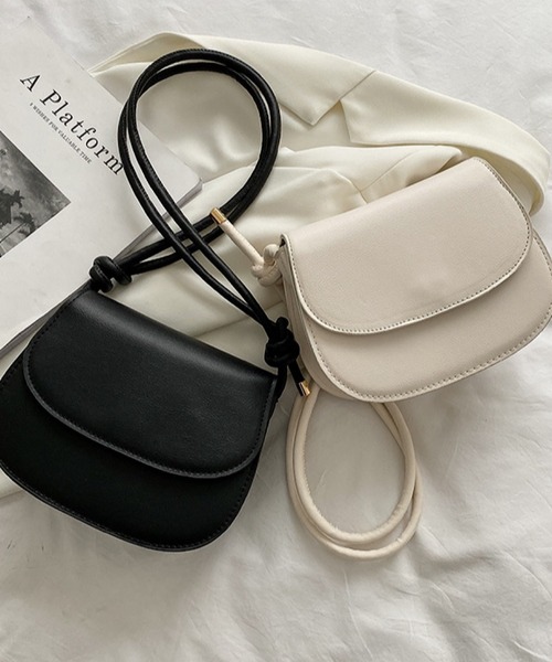 Cham.(チャム)の「ラウンドフラップショルダーバッグ(ハンドバッグ・レディース・ブラック/ブラウン/ホワイト/ベージュ・F)」の15枚目の写真