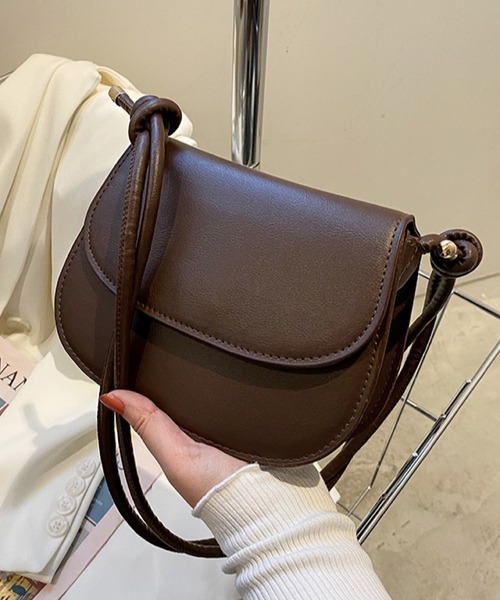 Cham.(チャム)の「ラウンドフラップショルダーバッグ(ハンドバッグ・レディース・ブラック/ブラウン/ホワイト/ベージュ・F)」の22枚目の写真