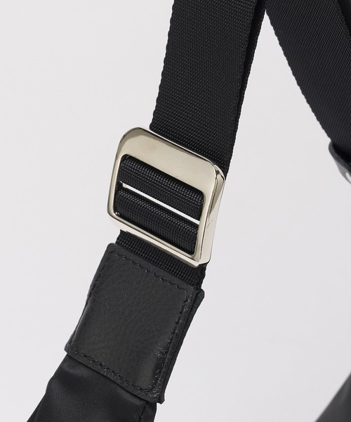 クラウズナイロンラウンドビッグショルダーバッグ(CE-1292