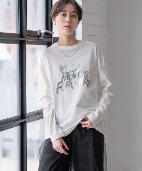 LOWRYS FARM（ローリーズファーム）の「アソートロゴプリントＴＬＳ 990199（Tシャツ/カットソー・レディース・グレー系その他/ホワイト系その他/ホワイト/グレー・FREE）」の2枚目の写真