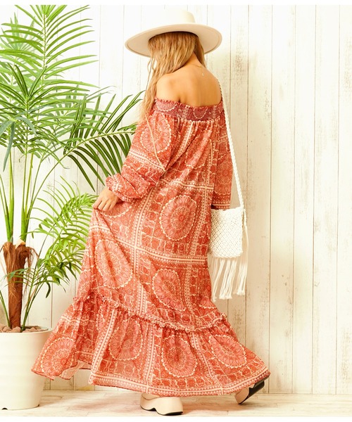 anap mimpi（アナップミンピ）の「オリエンタル ボヘミアン オフショルダー ワンピース（ワンピース・レディース・オレンジ/グリーン・FREE）」の17枚目の写真