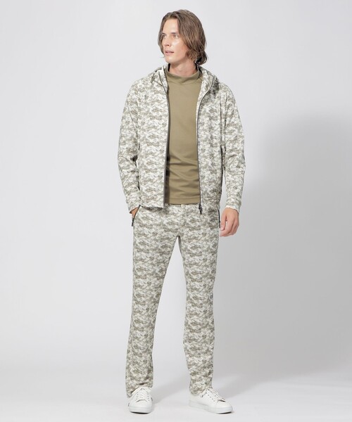 EPOCA UOMO(エポカウォモ)の「【SPORTO】ハイパーストレッチモックネックカットソー(Tシャツ/カットソー・メンズ・ライトブルー/グリーン系その他3・50/46)」の16枚目の写真