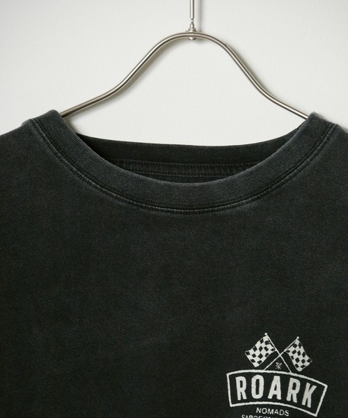 ROARK REVIVAL(ロアークリバイバル)の「ROARK REVIVAL/ロアークリバイバル "BANDITO MOTORIO" L/S TEE ロンT(Tシャツ/カットソー・メンズ・ブラック・XL/L/M)」の2枚目の写真