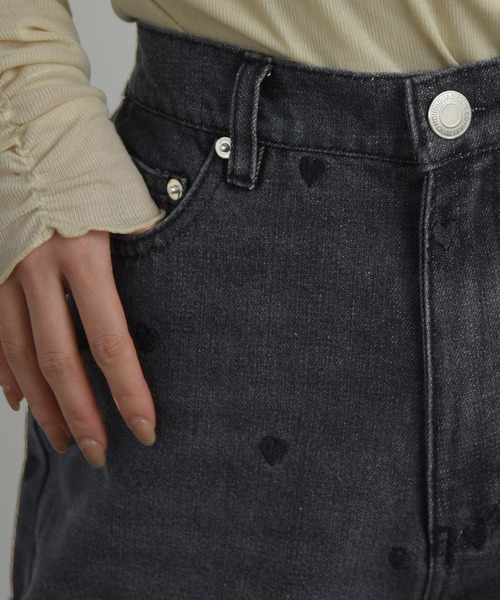 I_am(アイアム)の「heartful denim high waist pants / ハートフルデニムハイウエストパンツ(デニムパンツ・レディース・ブラック/インディゴブルー・FREE)」の3枚目の写真