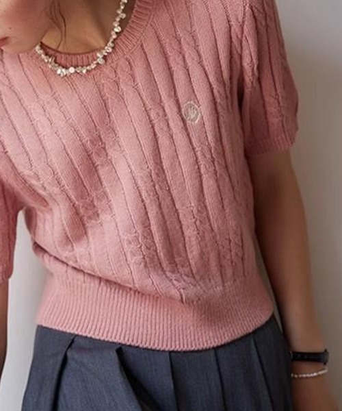 ルネ　半袖ニット leune（ルネ）の「半袖ケーブルニット/胸刺繍半袖ニットプルオーバー