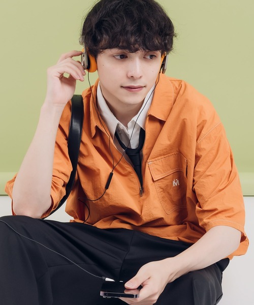 MUHET（ミュエータ）の「ナイロンハーフジップTシャツ（Tシャツ/カットソー・レディース・ネイビー/レッド/カーキ/ライトベージュ/チャコールグレー/オレンジ・MEDIUM/X-LARGE）」の7枚目の写真